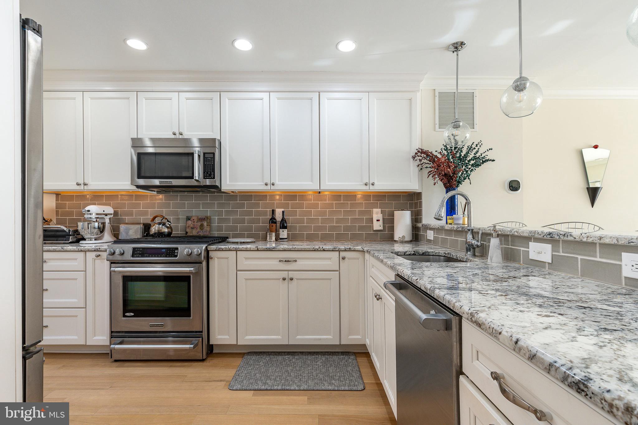 1730 Lombard St