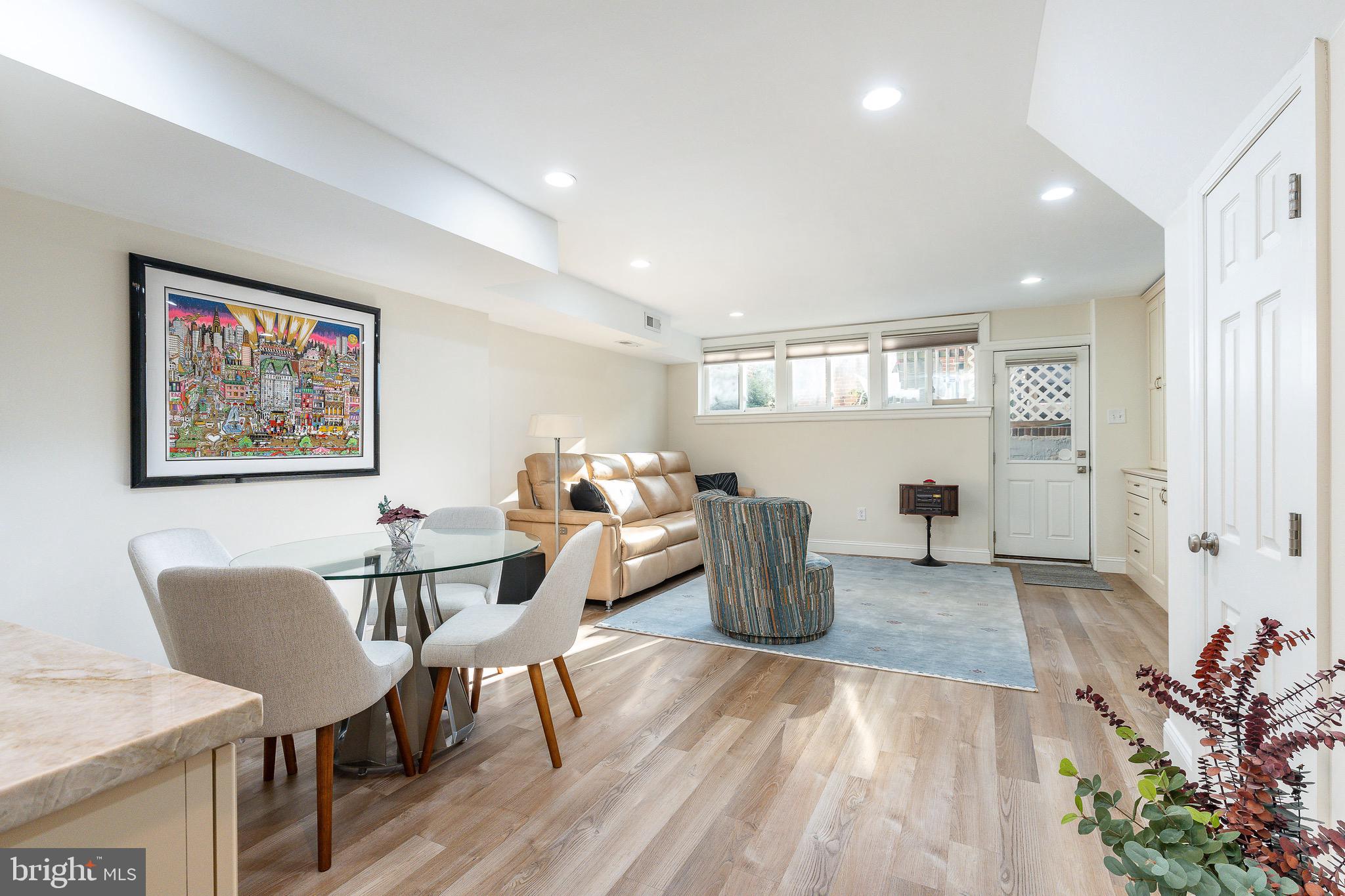 1730 Lombard St
