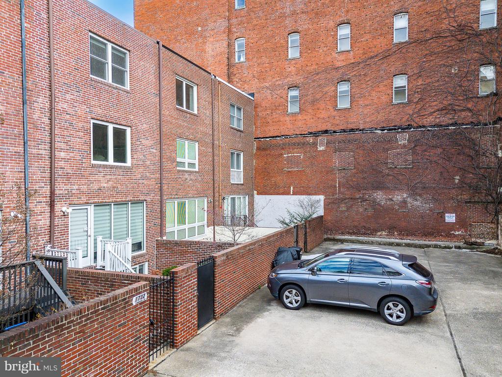 1730 Lombard St