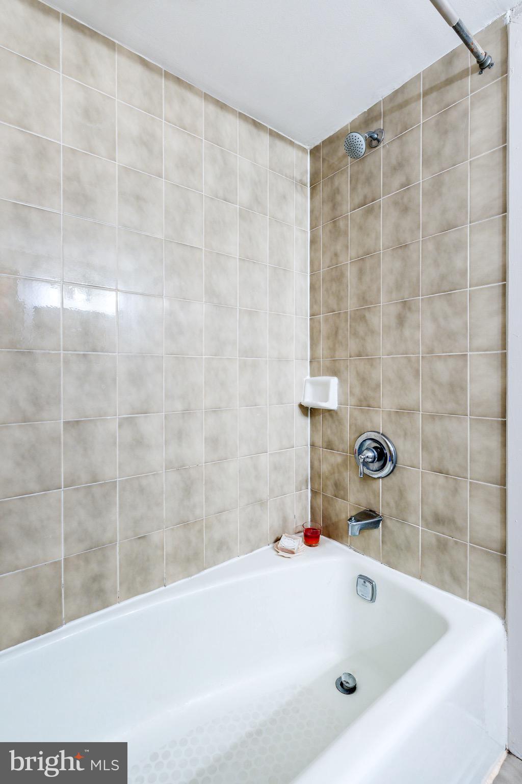 101-11 Arch St #1j