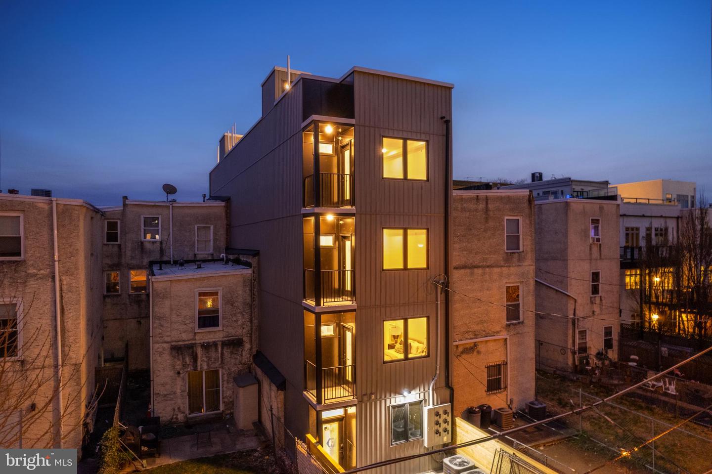 1623 Christian St #3