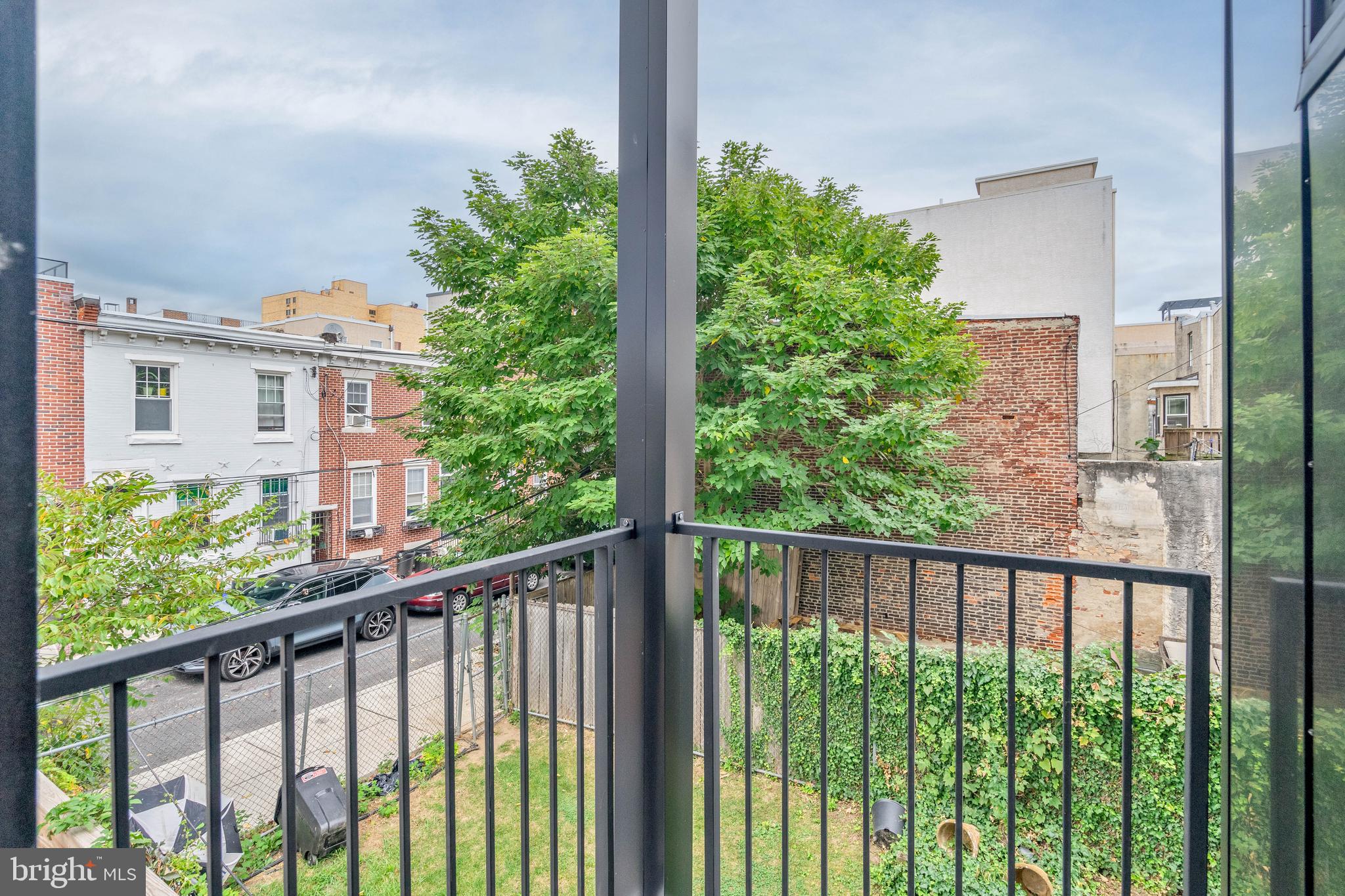 1623 Christian St #3