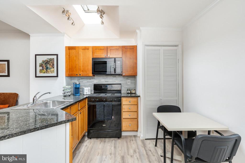 3152 BELGRADE ST #UPPER FLOOR