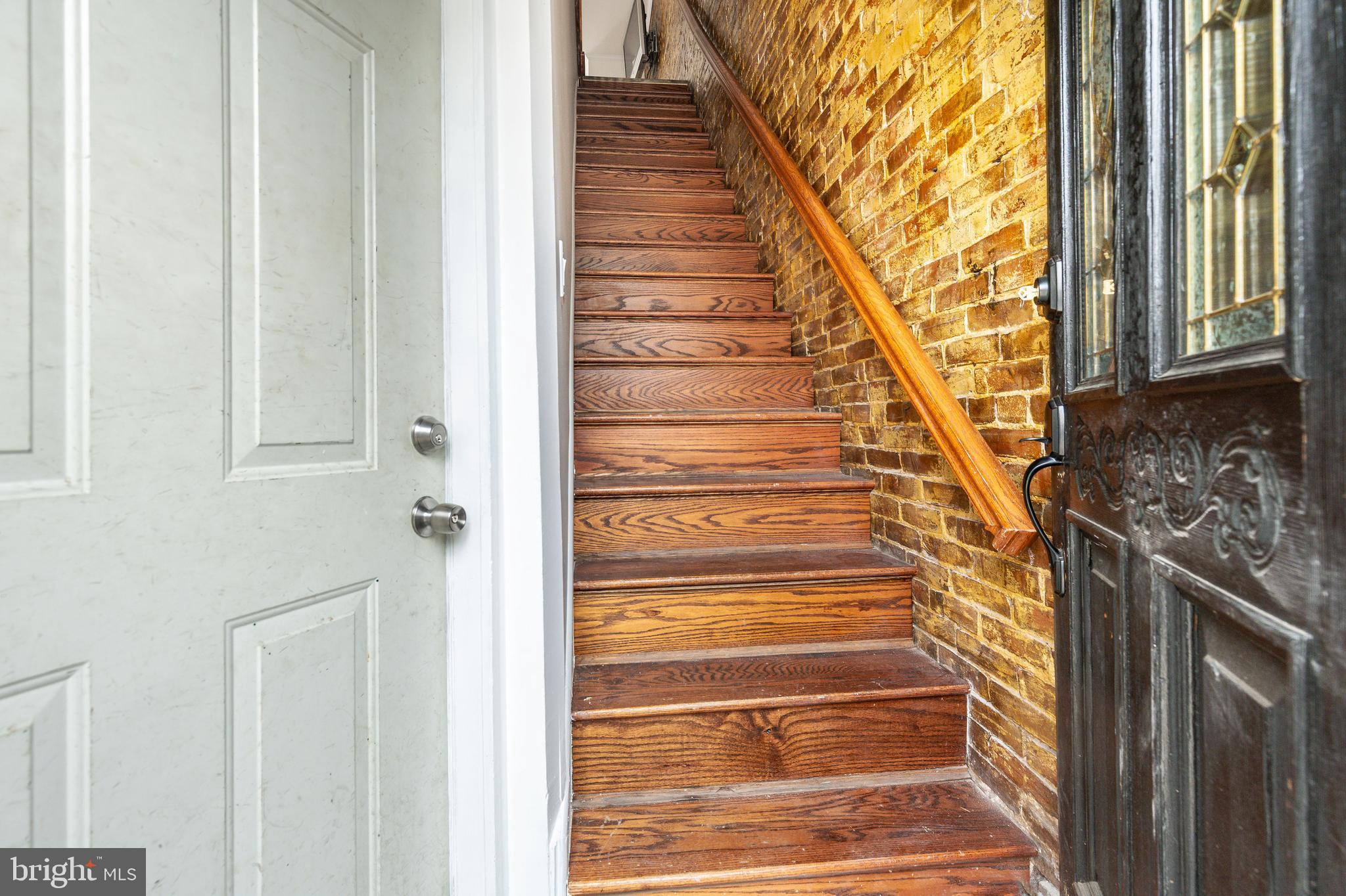 3152 BELGRADE ST #UPPER FLOOR