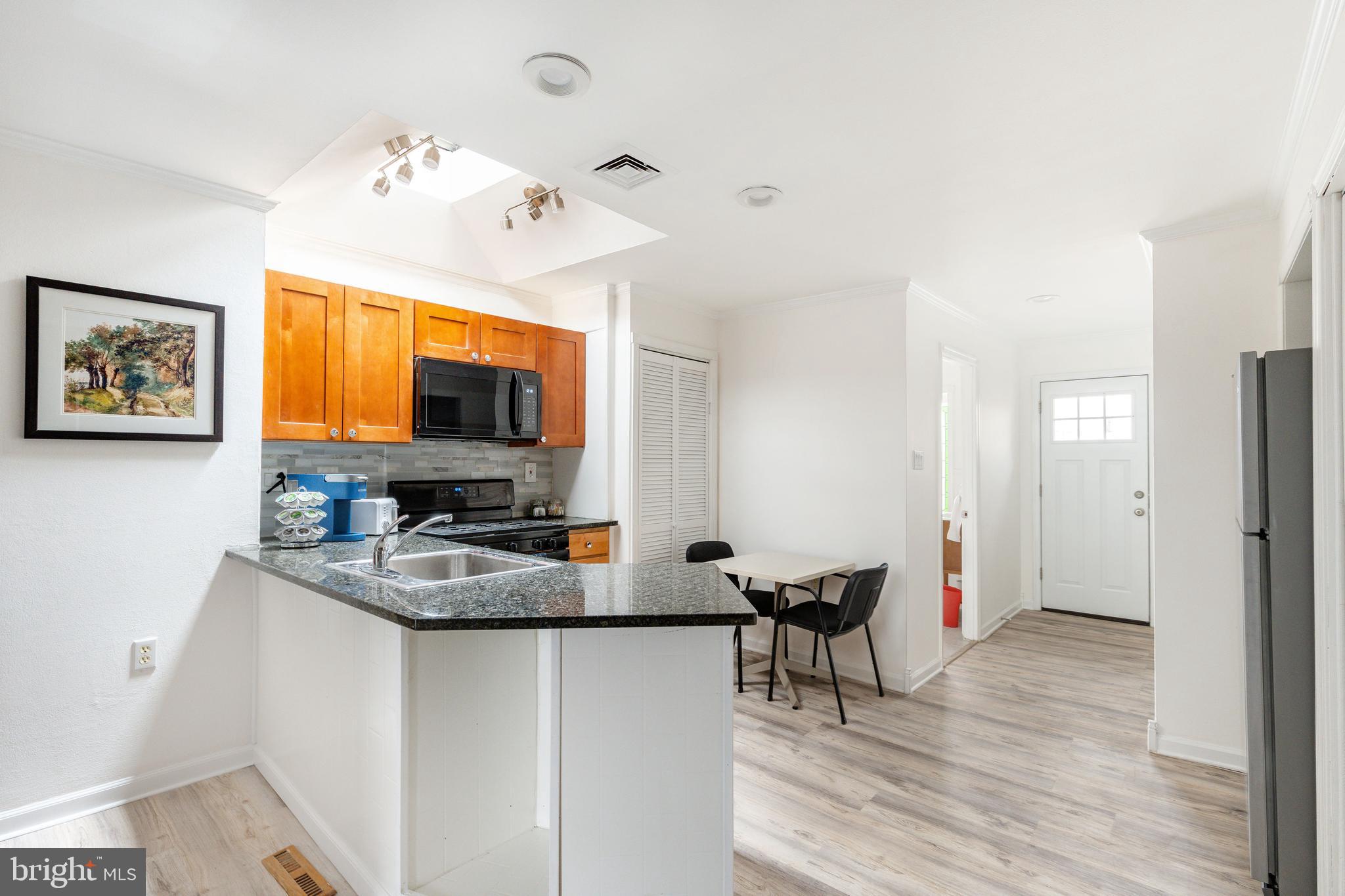 3152 BELGRADE ST #UPPER FLOOR