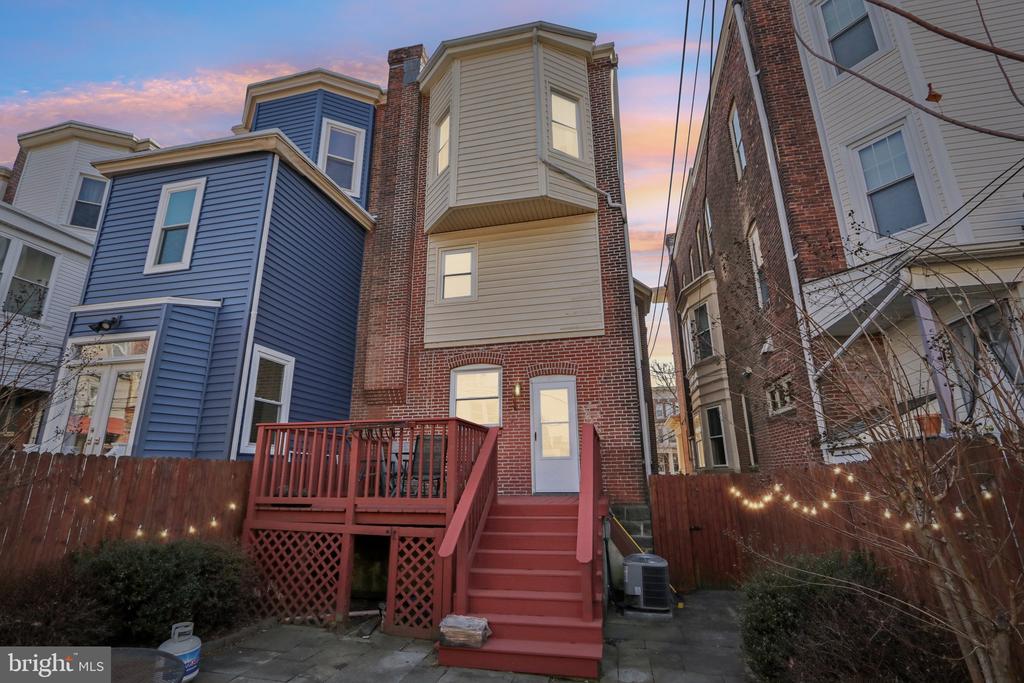 4633 Hazel Ave