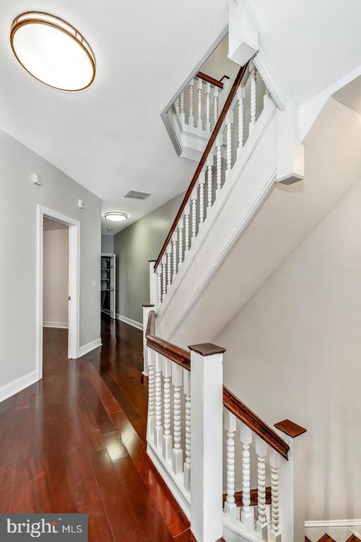 4633 Hazel Ave