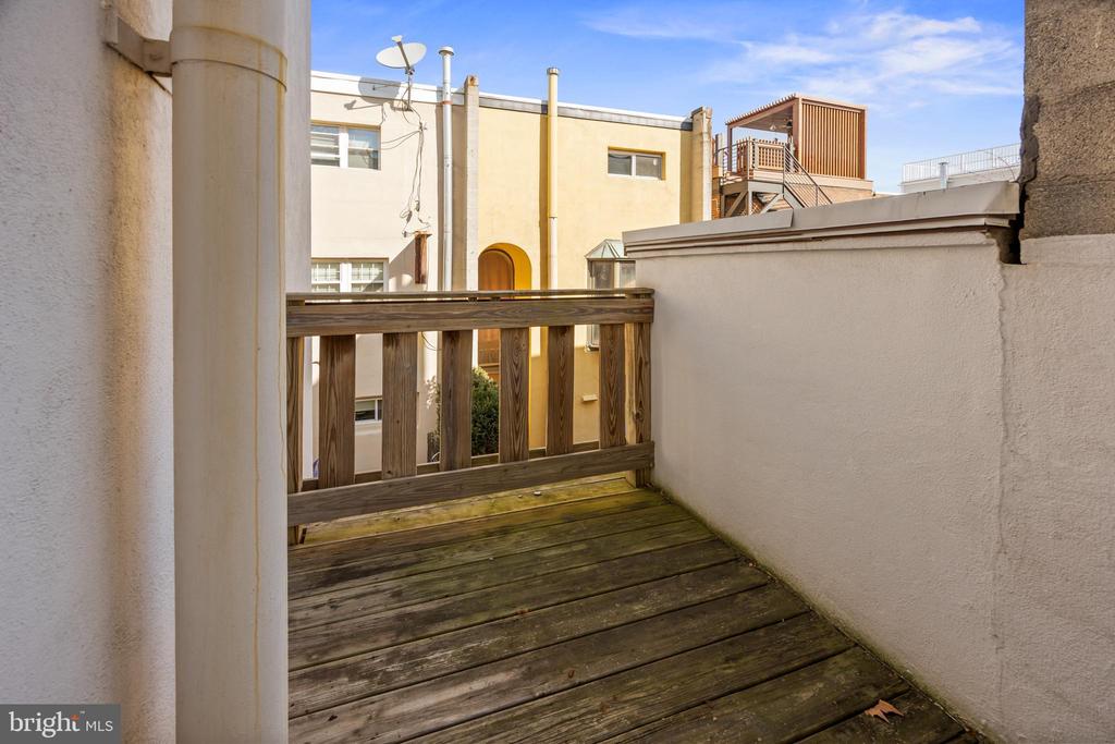 1019 Lombard St
