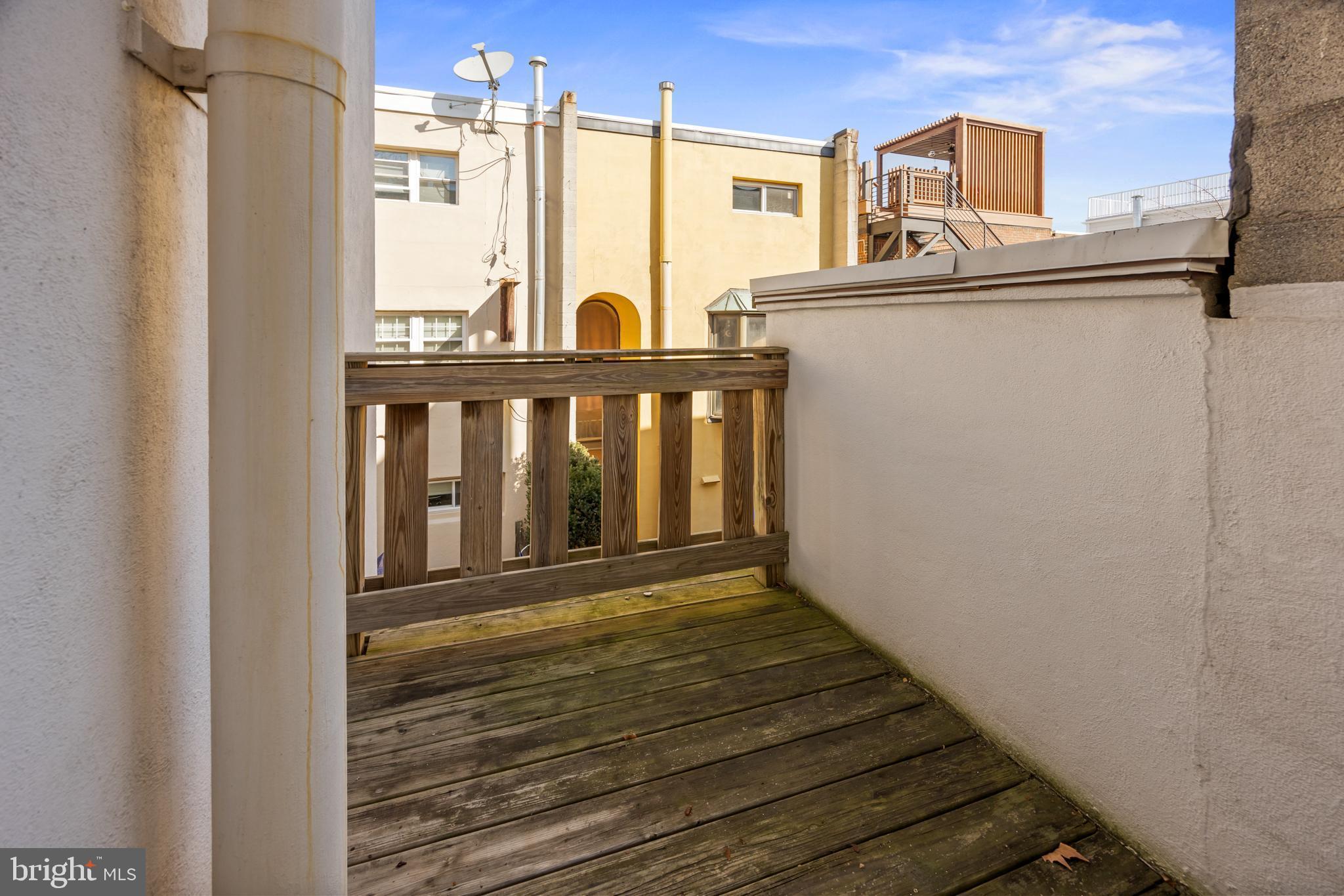 1019 Lombard St