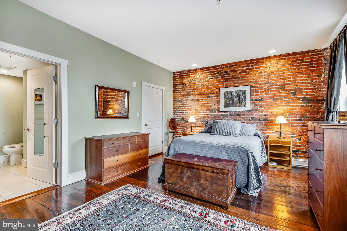 38 N Front St #3f