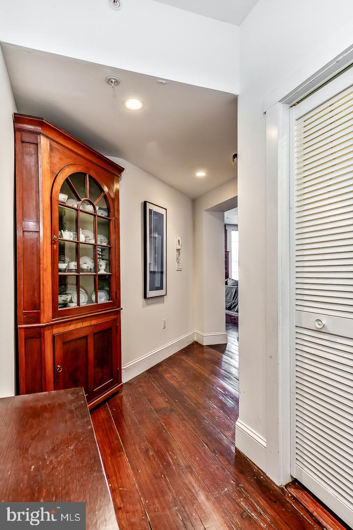 38 N Front St #3f