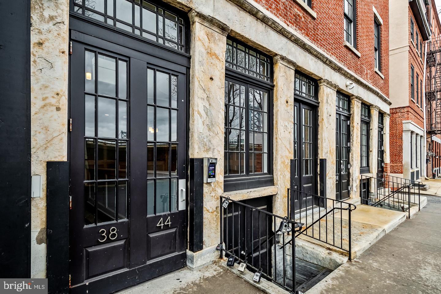 38 N Front St #3f