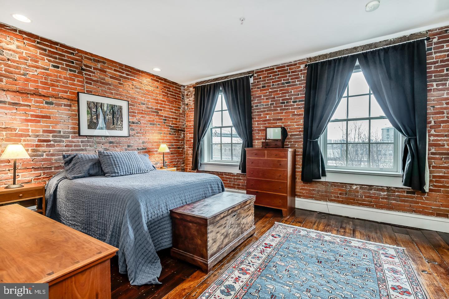 38 N Front St #3f