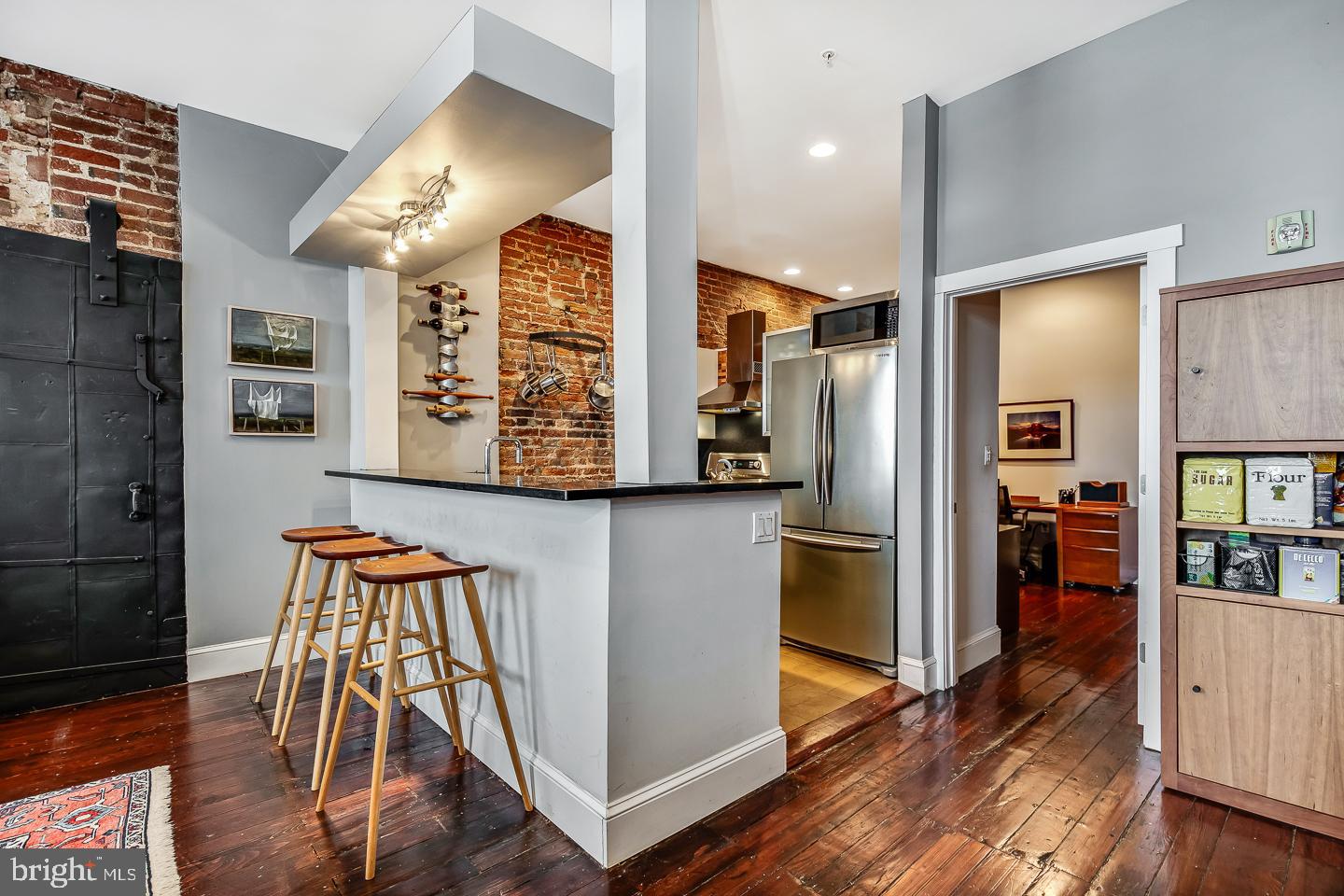 38 N Front St #3f