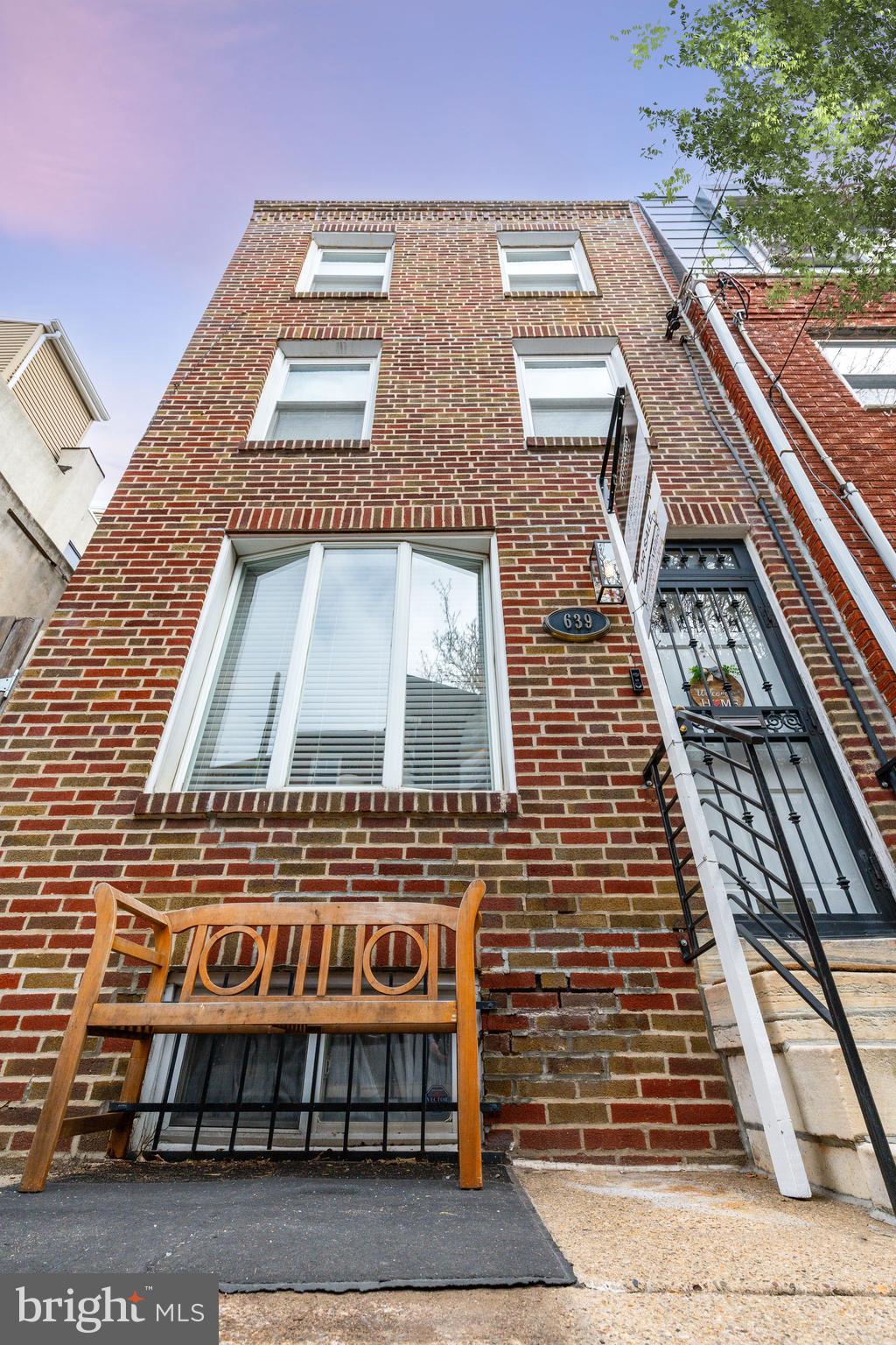 639 Kimball St