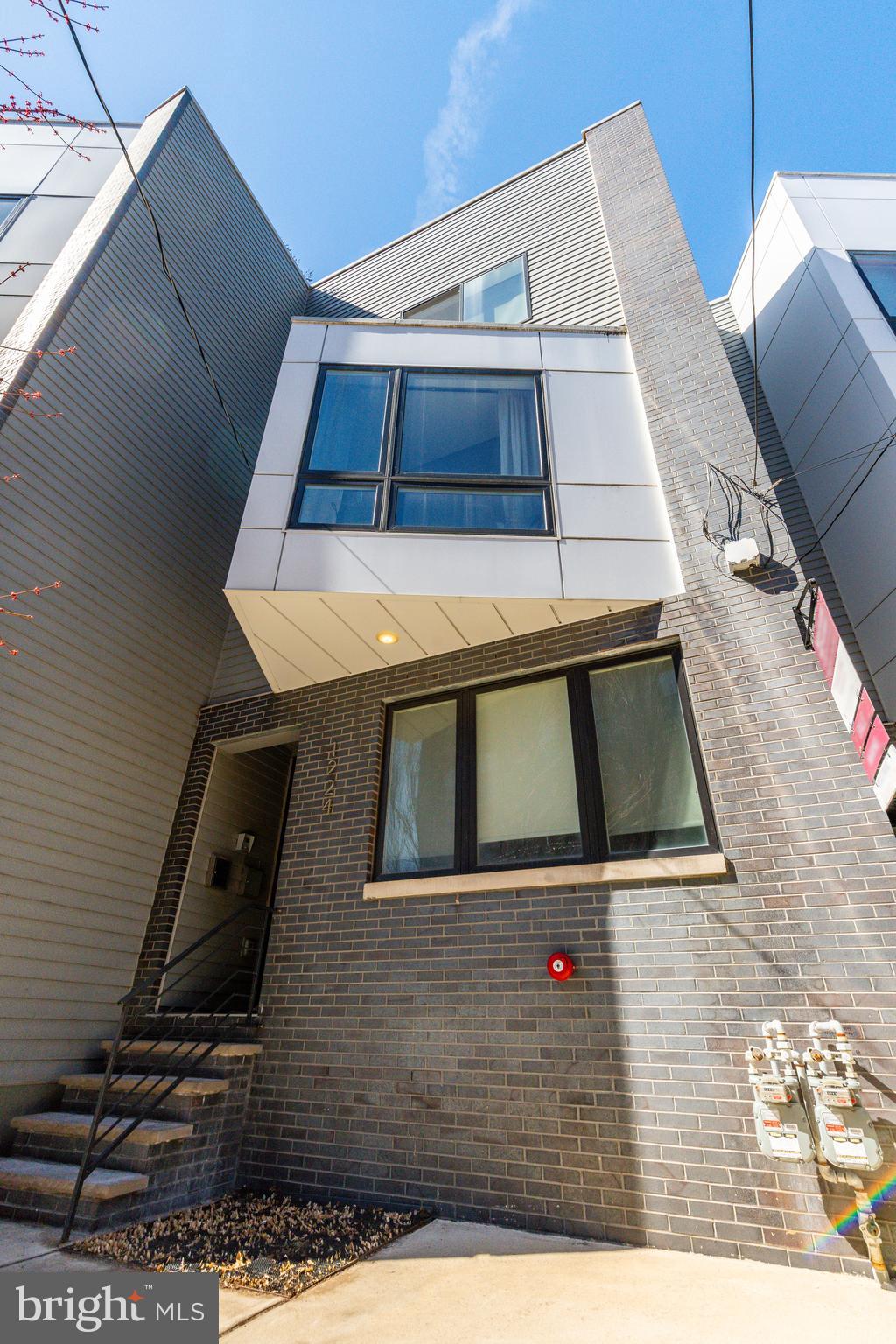 1224 N Orkney St #1