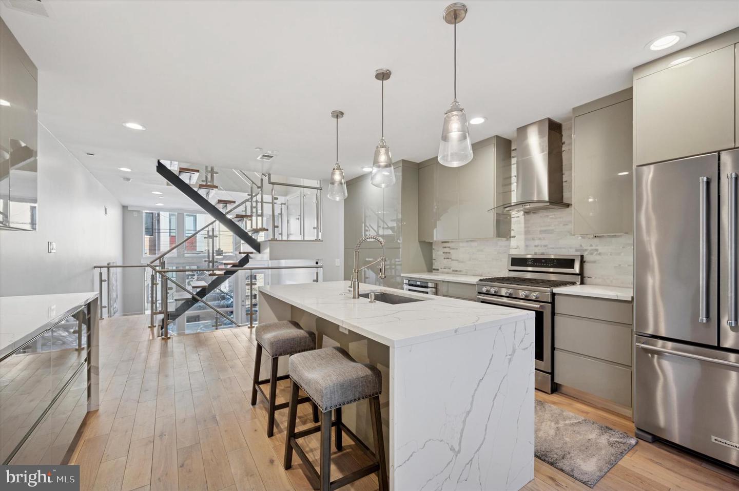 1512 N Hancock St