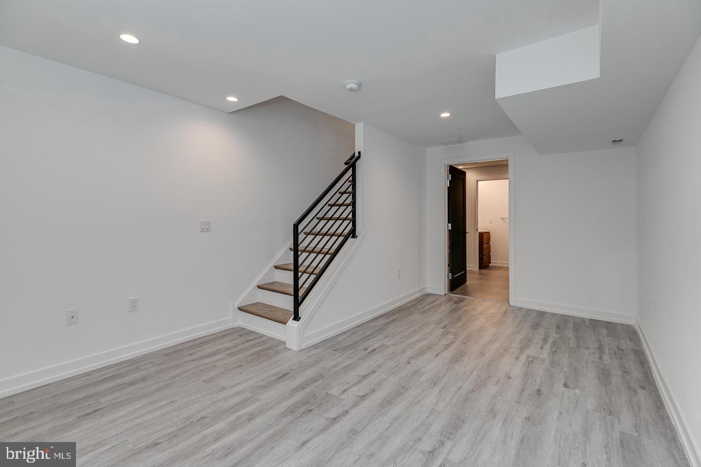 526 S 24th St