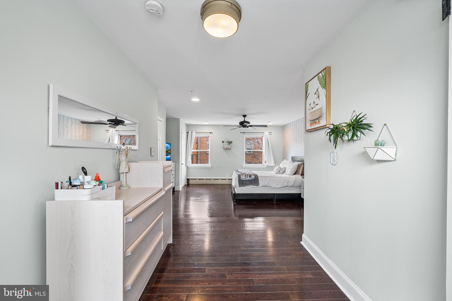 1340 E Passyunk Ave