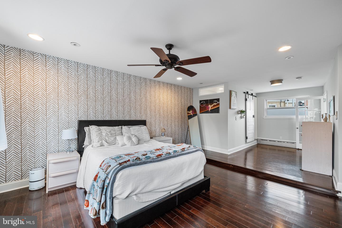 1340 E Passyunk Ave