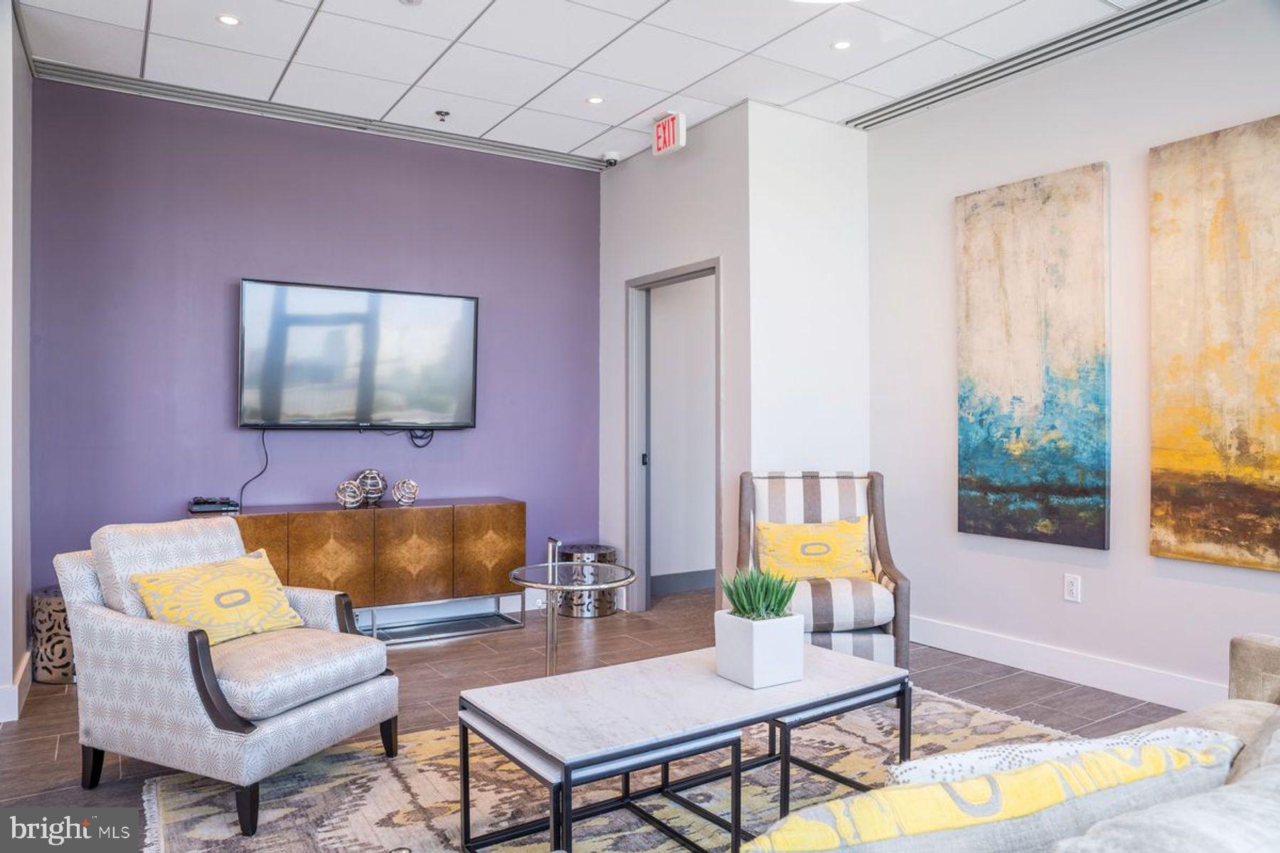 2101 MARKET ST #PH4304