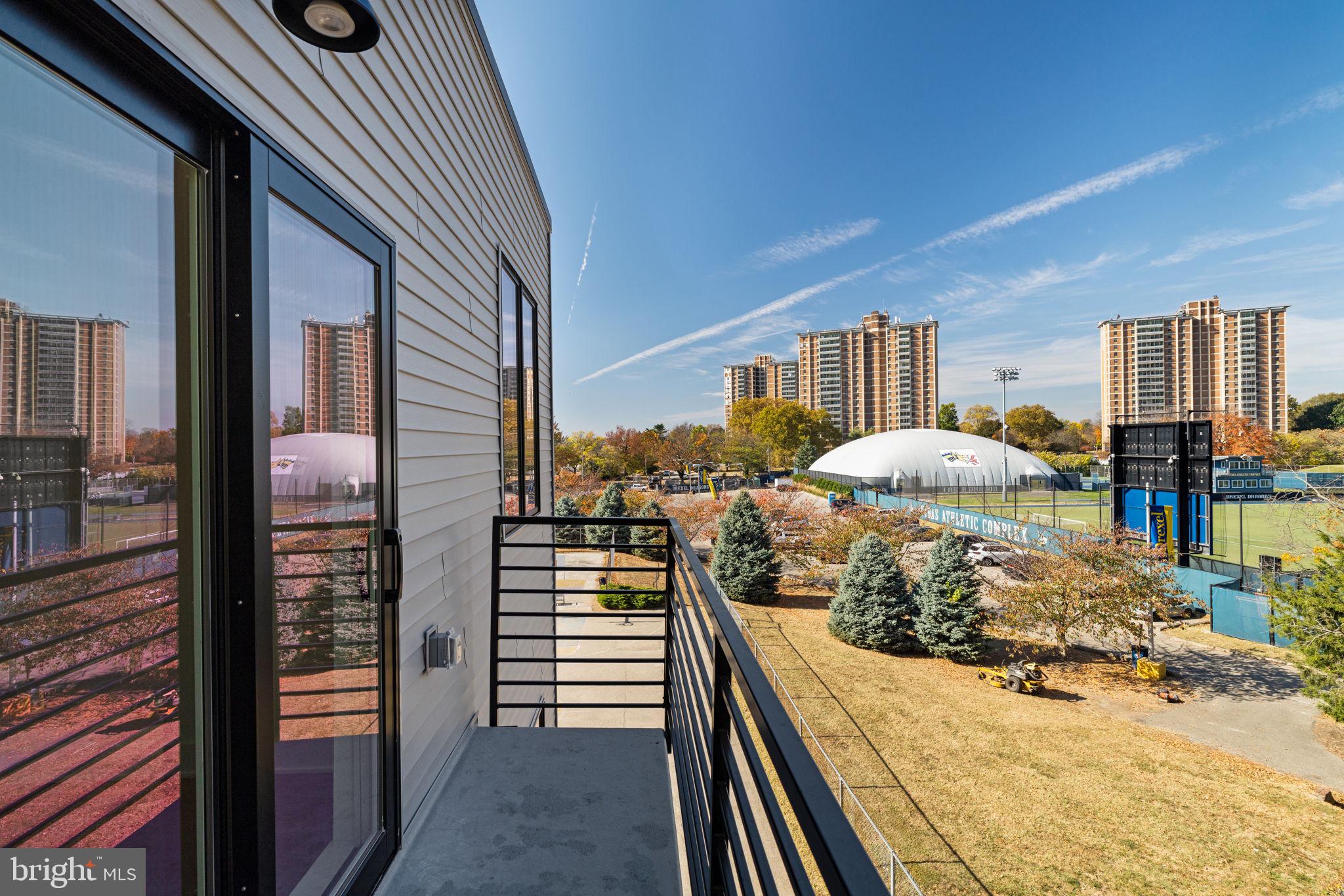 4225 POWELTON AVE #C