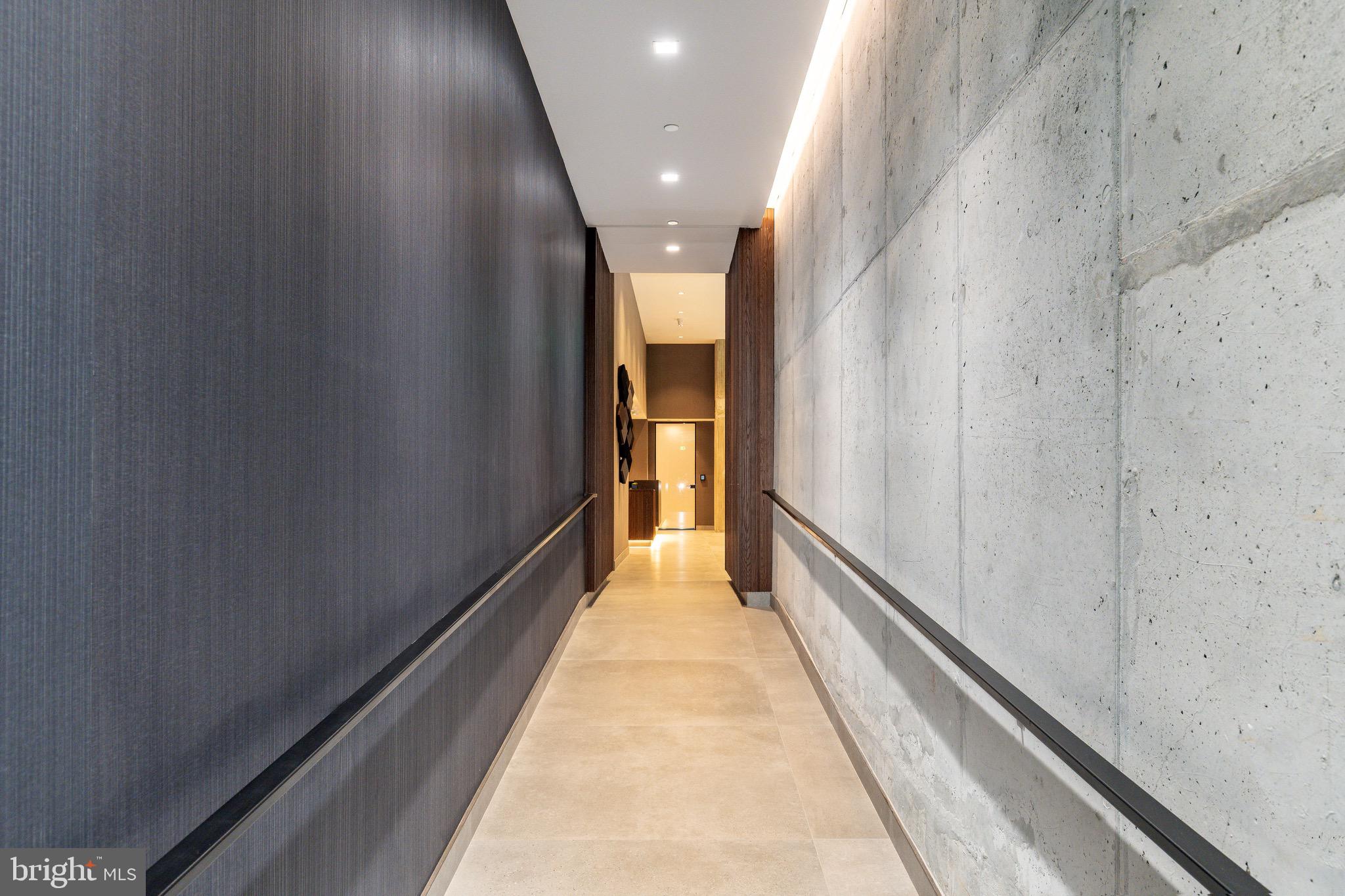 223 S 6th St #701/801