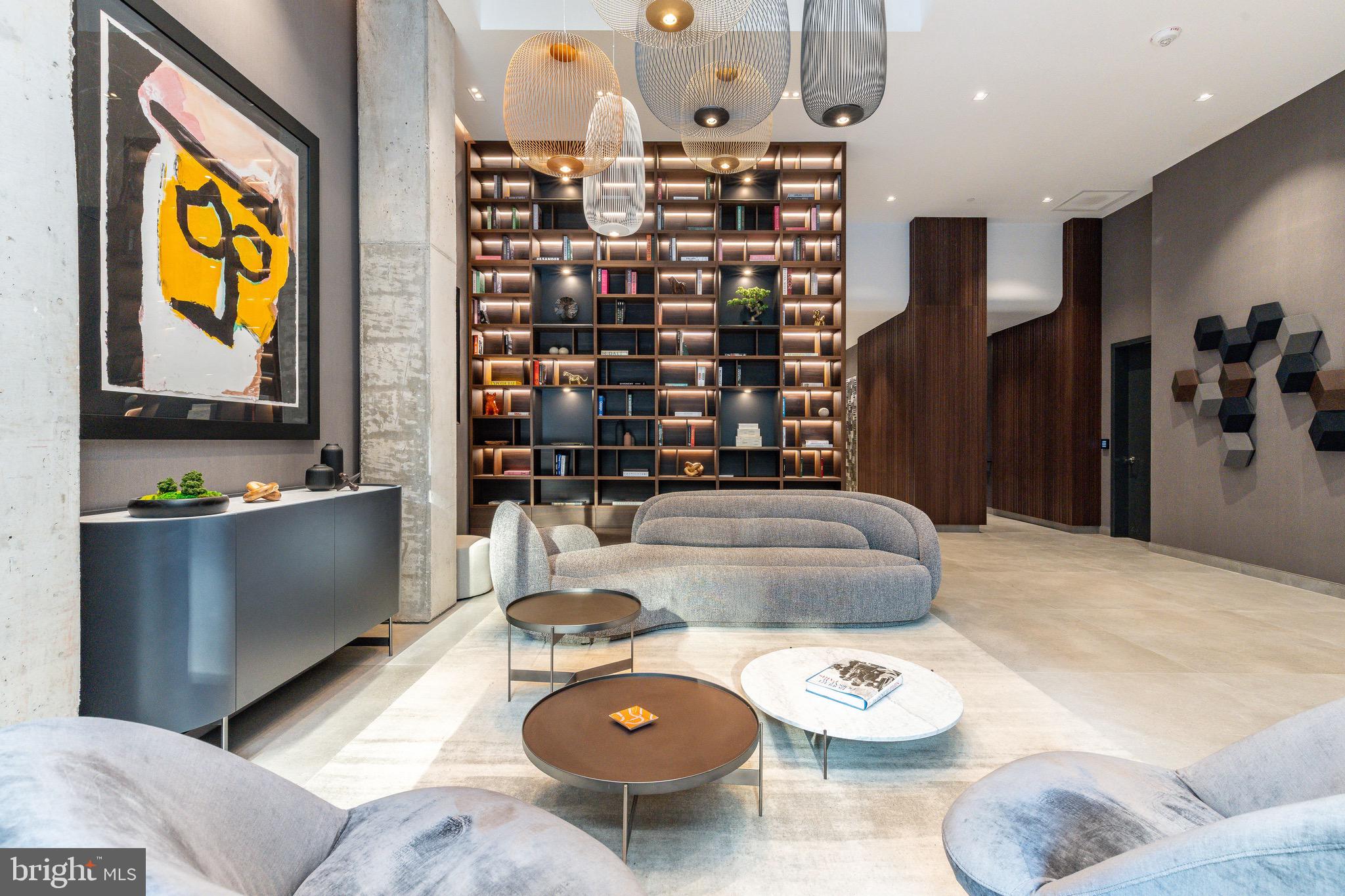 223 S 6th St #701/801