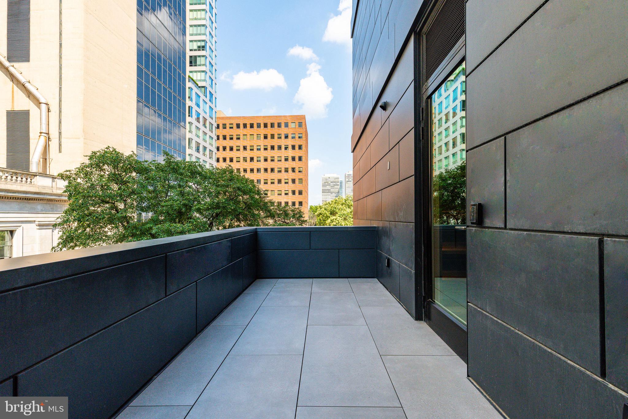 223 S 6th St #701/801