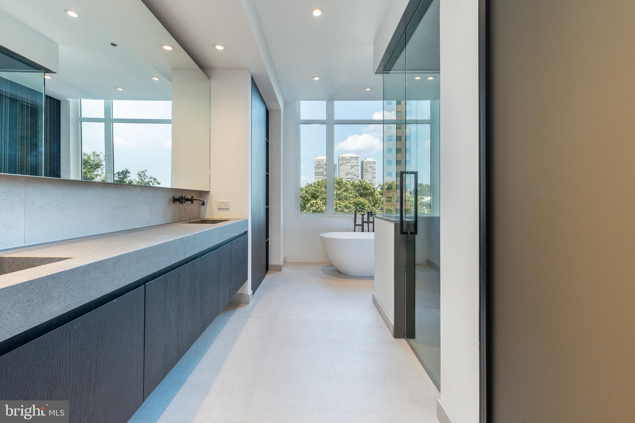 223 S 6th St #701/801