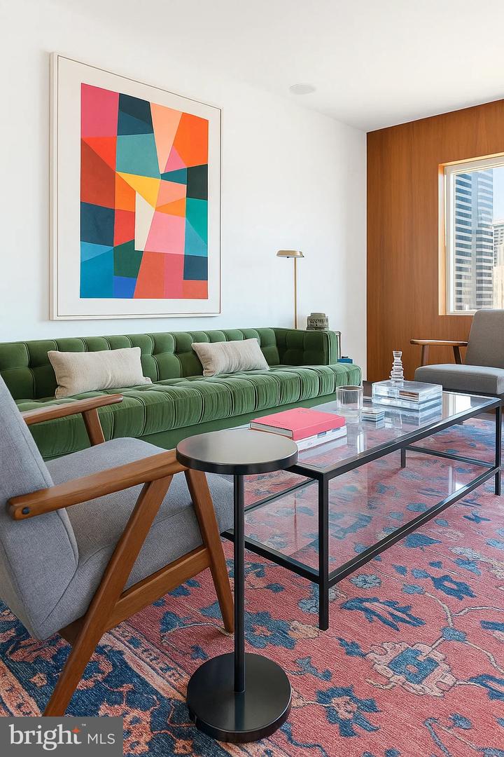 1830 Rittenhouse Sq #17b