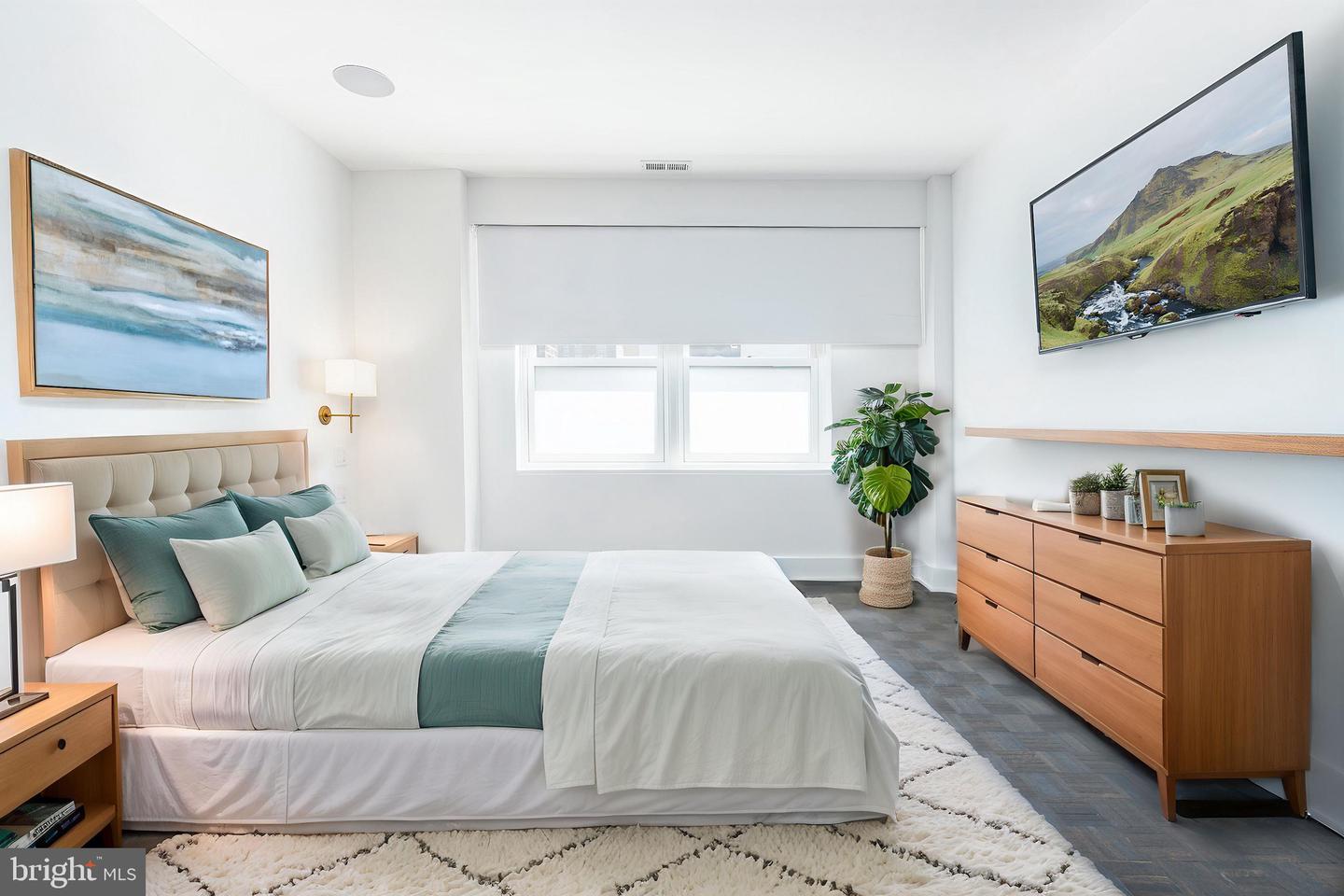 1830 Rittenhouse Sq #17b