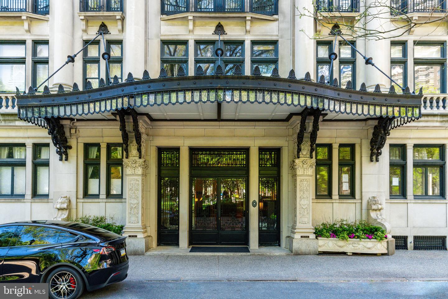 1830 Rittenhouse Sq #17b