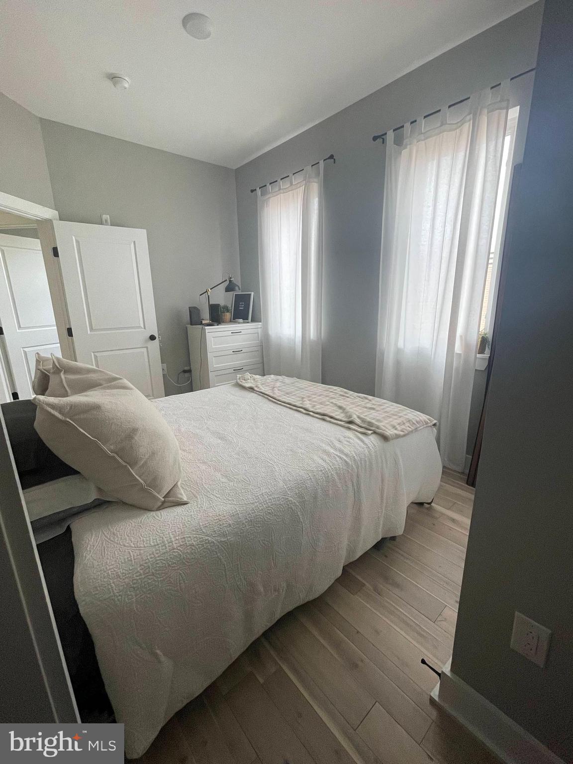 2547 GRAYS FERRY AVE #3