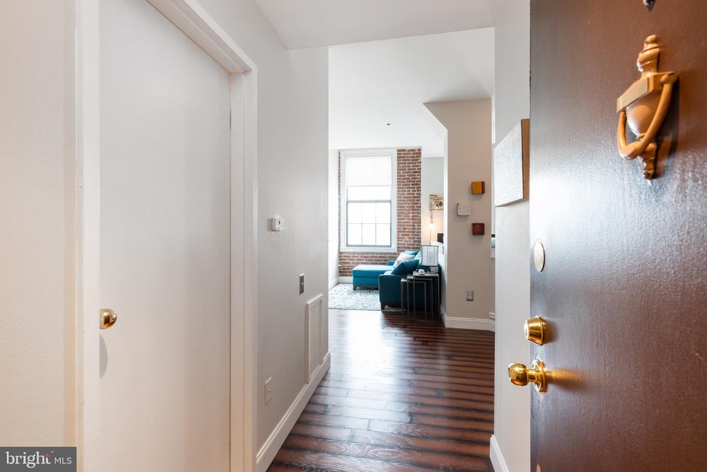 315 New St #611