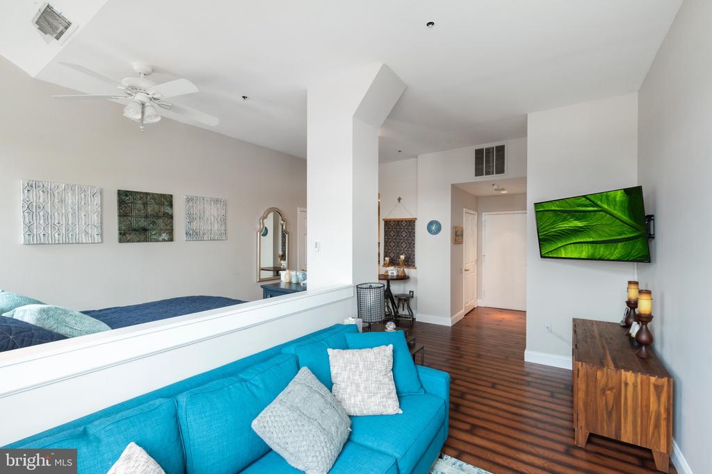 315 New St #611