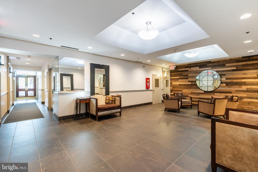 315 New St #611