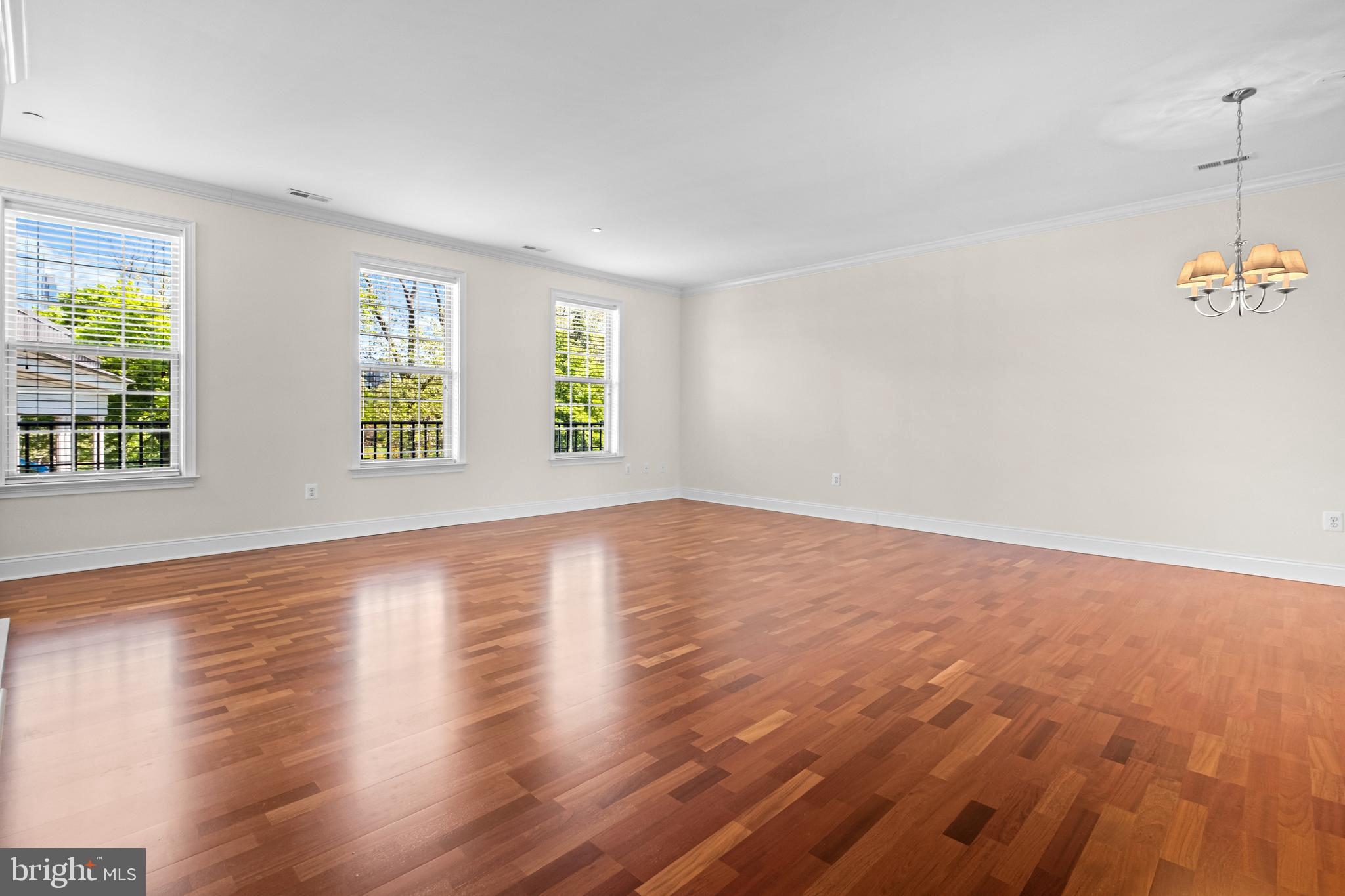 107 Surgeon Generals Ct