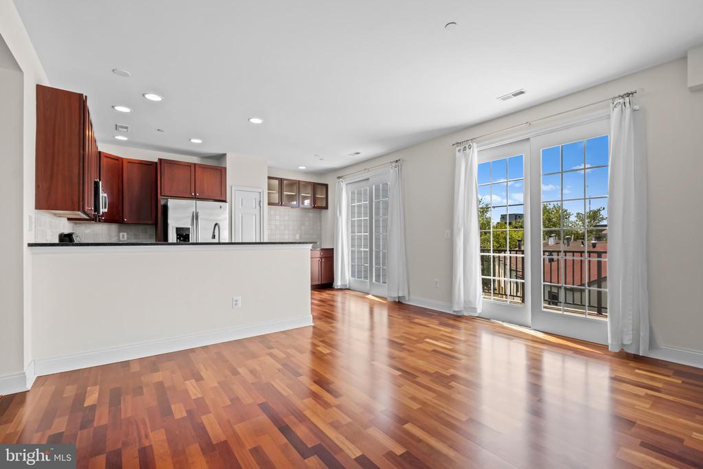 107 Surgeon Generals Ct