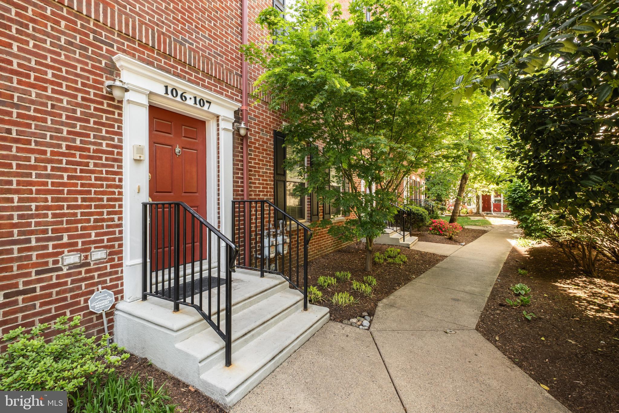 107 Surgeon Generals Ct