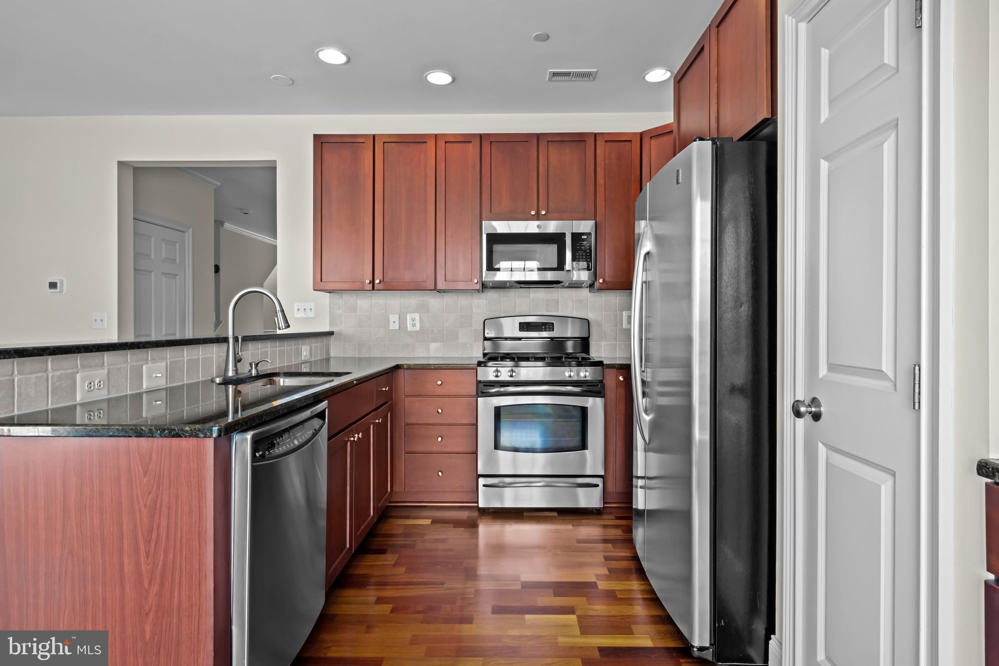 107 Surgeon Generals Ct