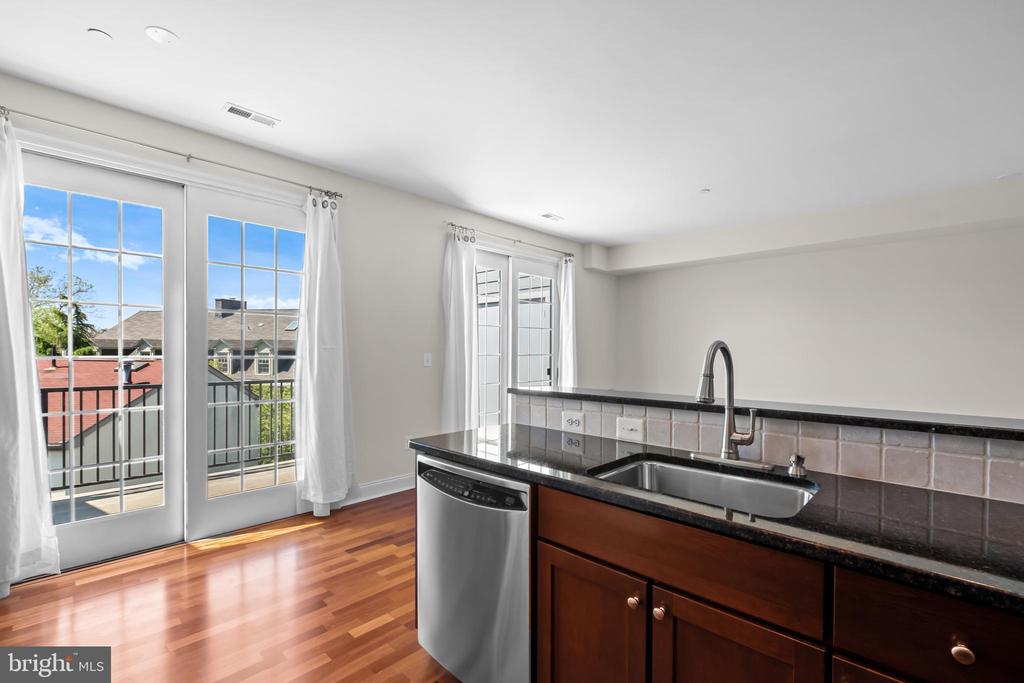 107 Surgeon Generals Ct