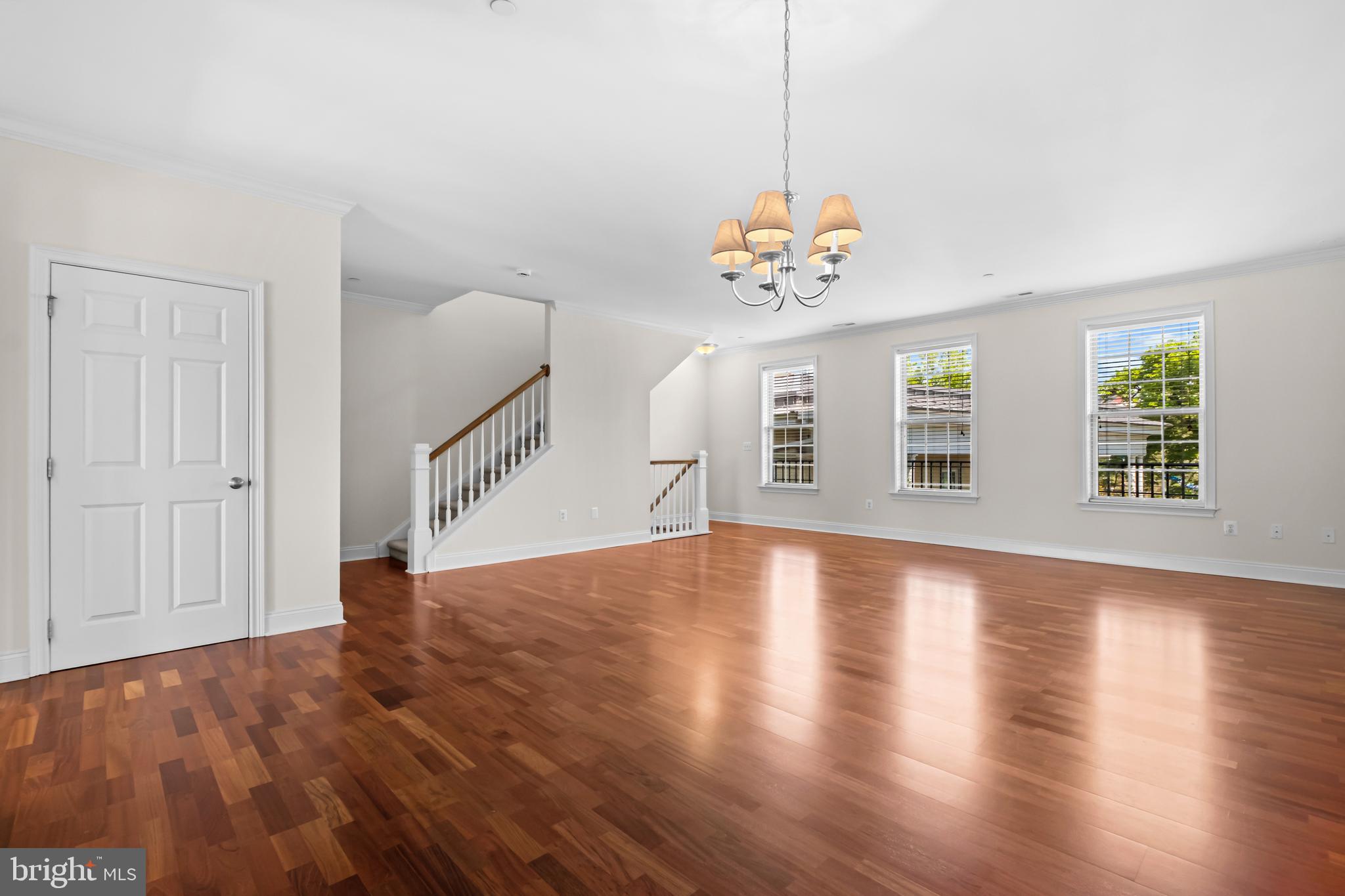 107 Surgeon Generals Ct