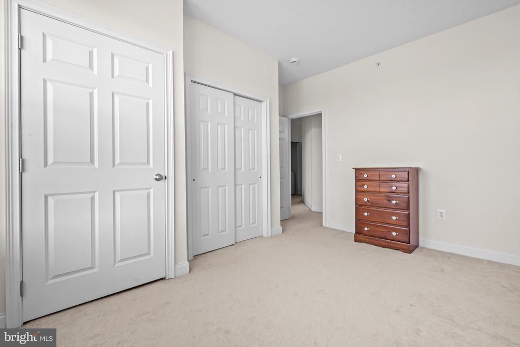 107 Surgeon Generals Ct
