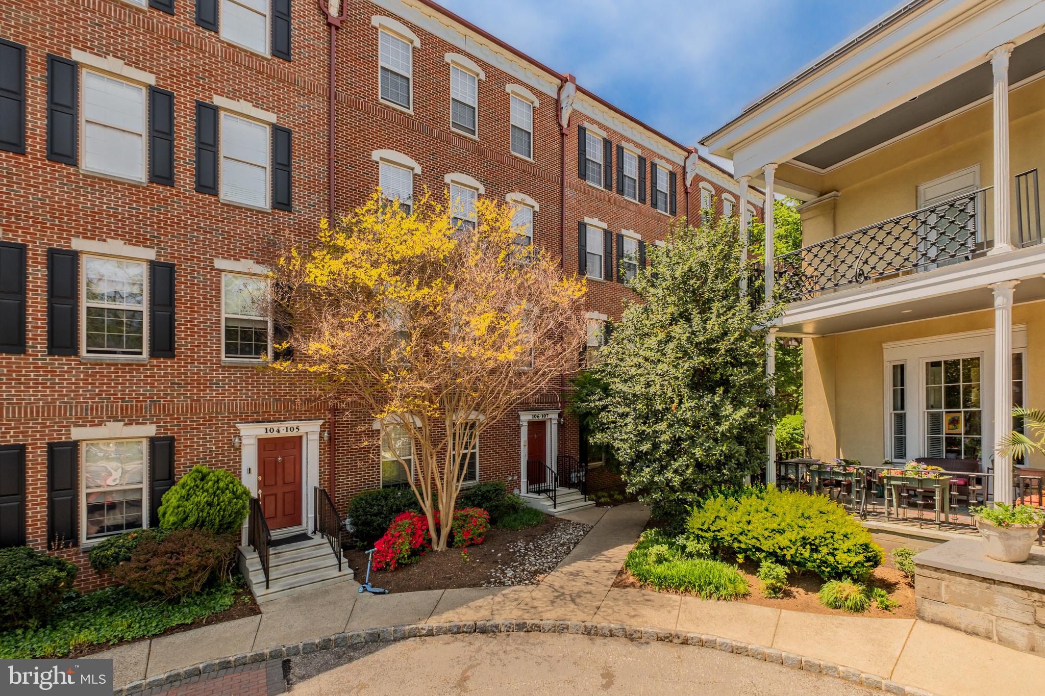 107 Surgeon Generals Ct