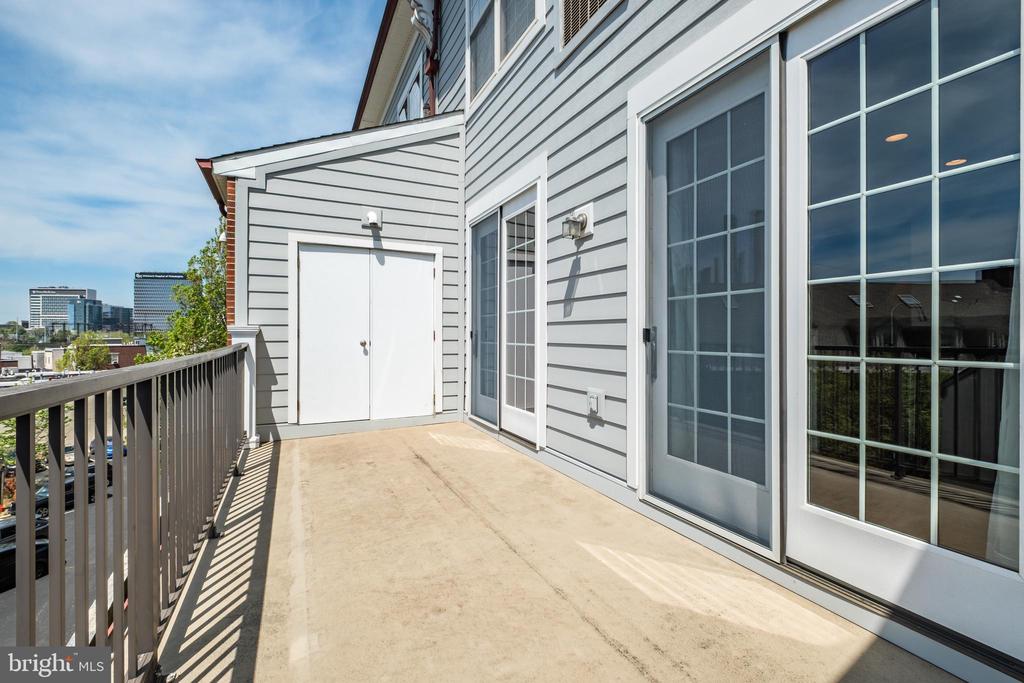 107 Surgeon Generals Ct