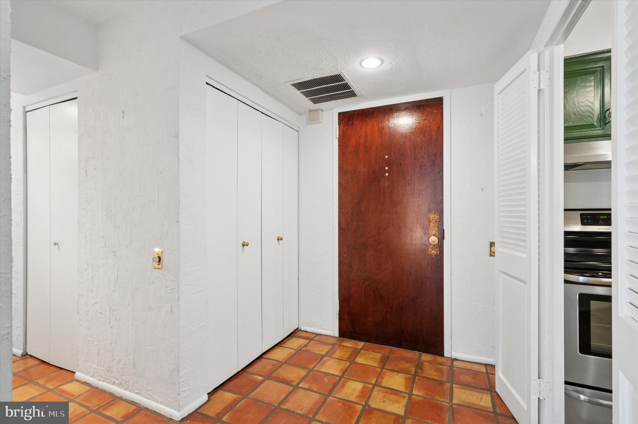 1420 LOCUST STREET 14N