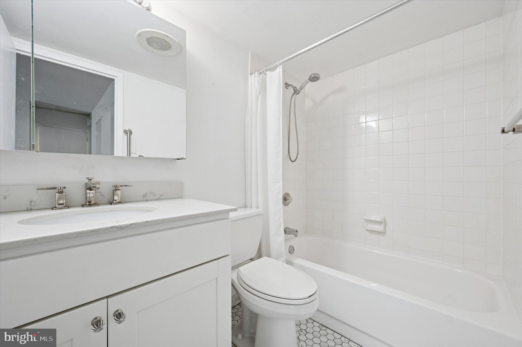 1420 LOCUST STREET 14N