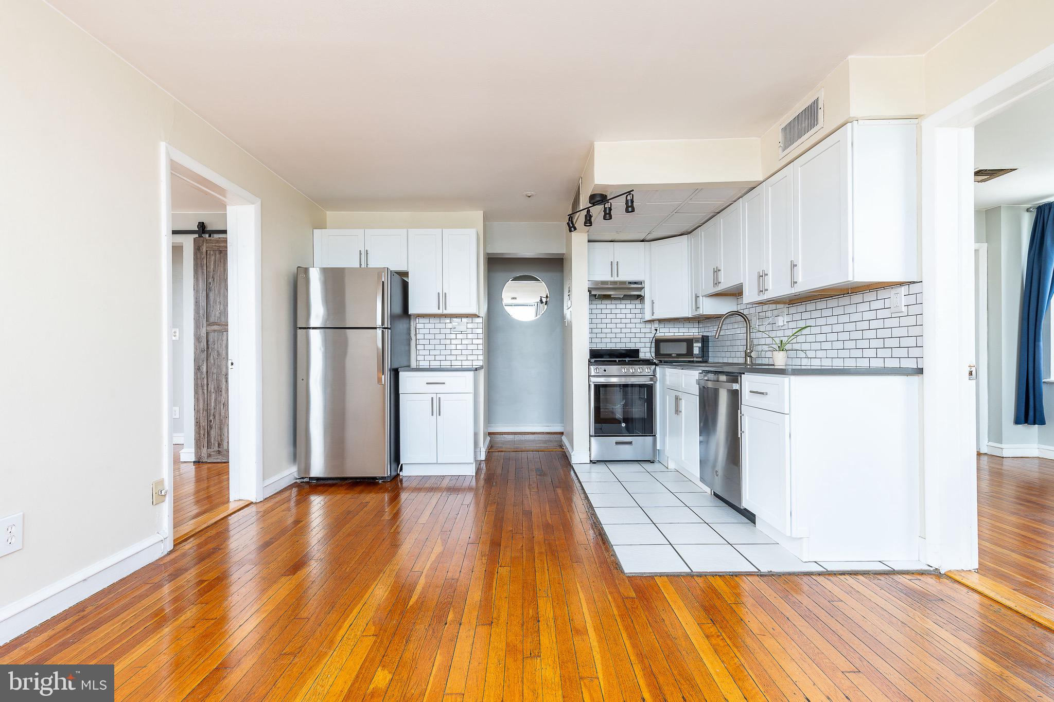 2135 Walnut St #803