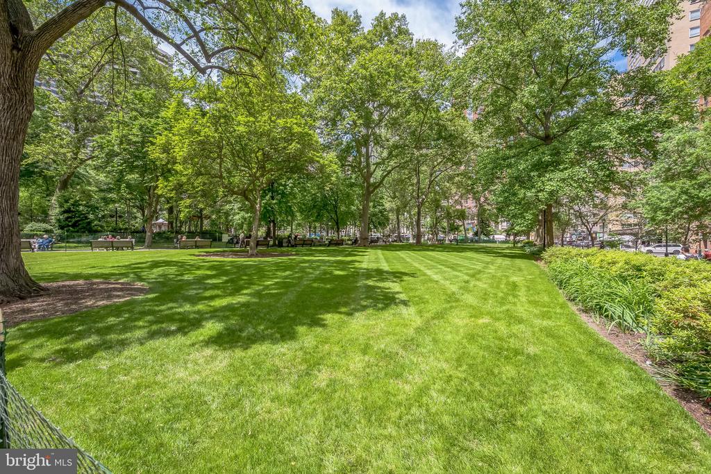 219 S 18TH STREET 29 1522
